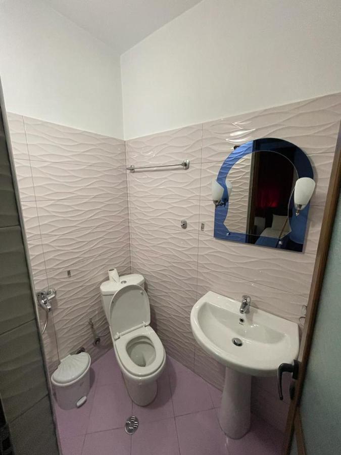 Centre Hotel ベラト エクステリア 写真