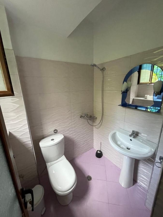 Centre Hotel ベラト エクステリア 写真